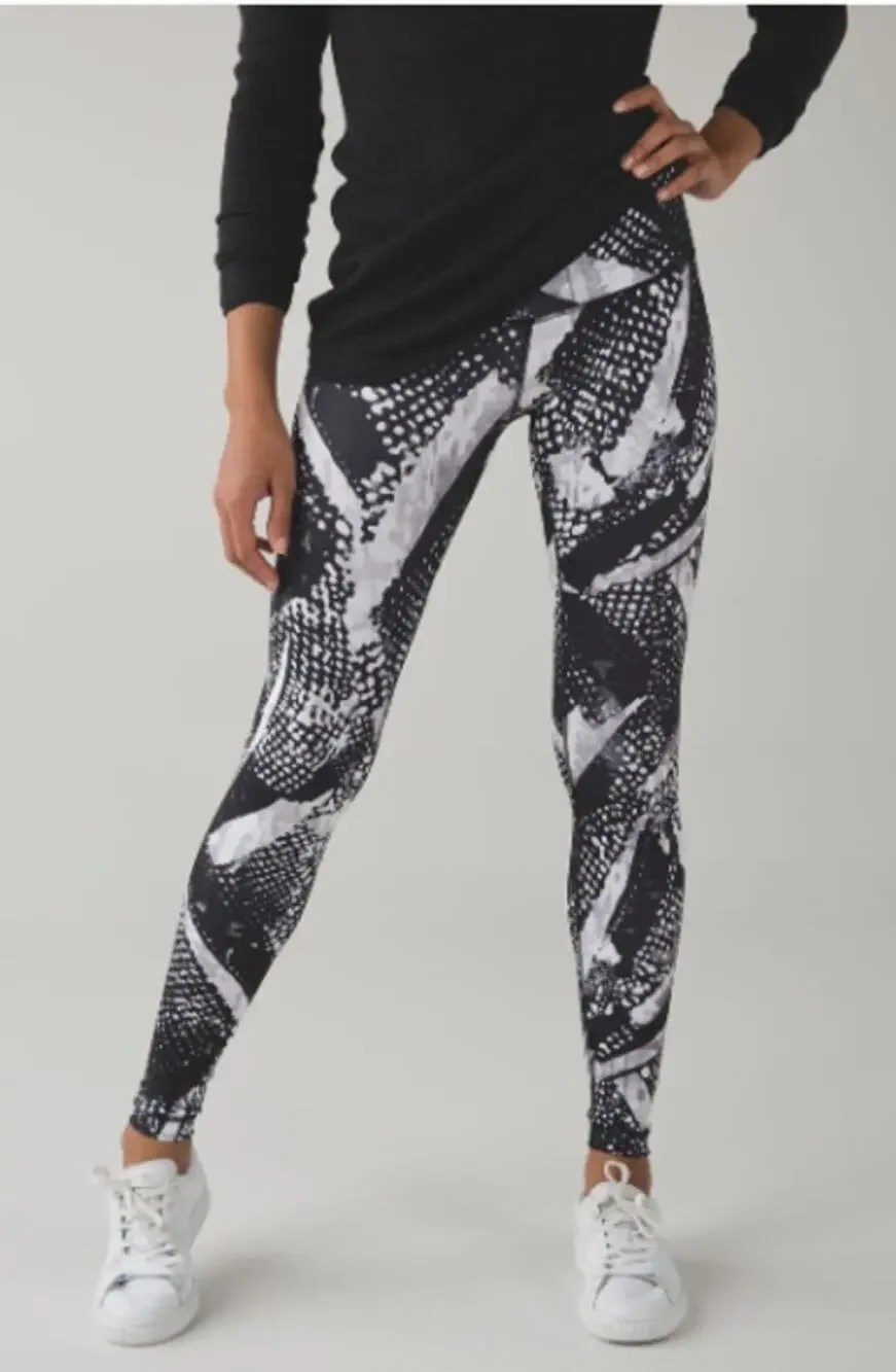 Lululemon Wunder Under Pant III *Full-On Luon Static Mist White Black Size 6